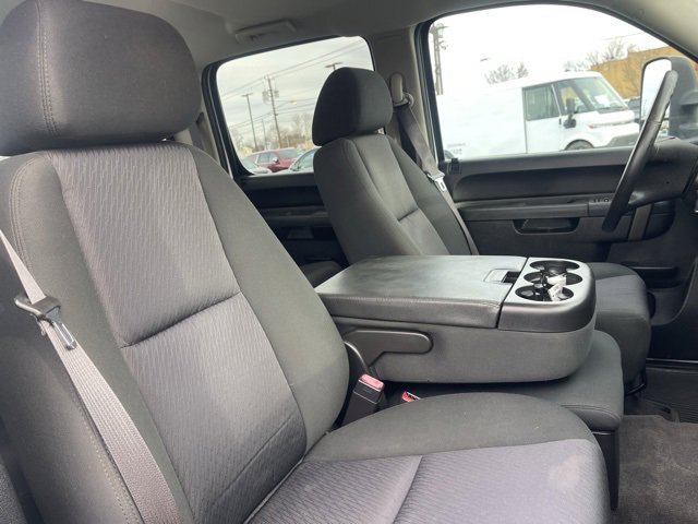 Used 2013 Chevrolet Silverado 2500 LT w/ Snow Plow Prep Package image 13