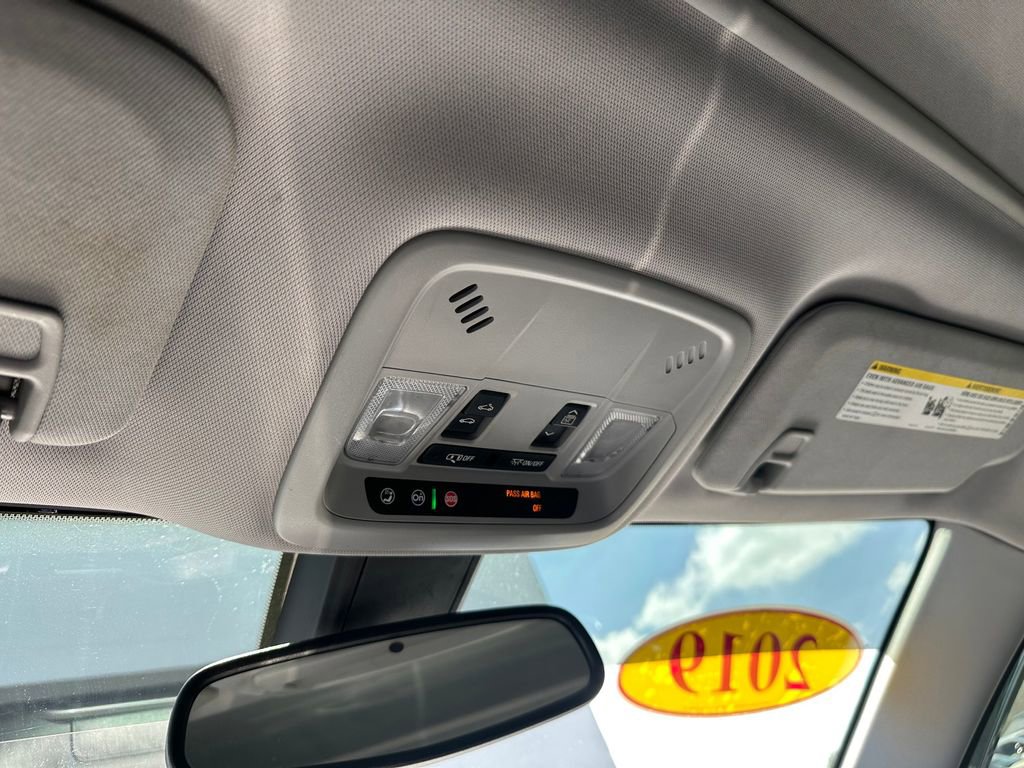 Used 2019 Chevrolet Malibu LT w/ Leather Package image 24