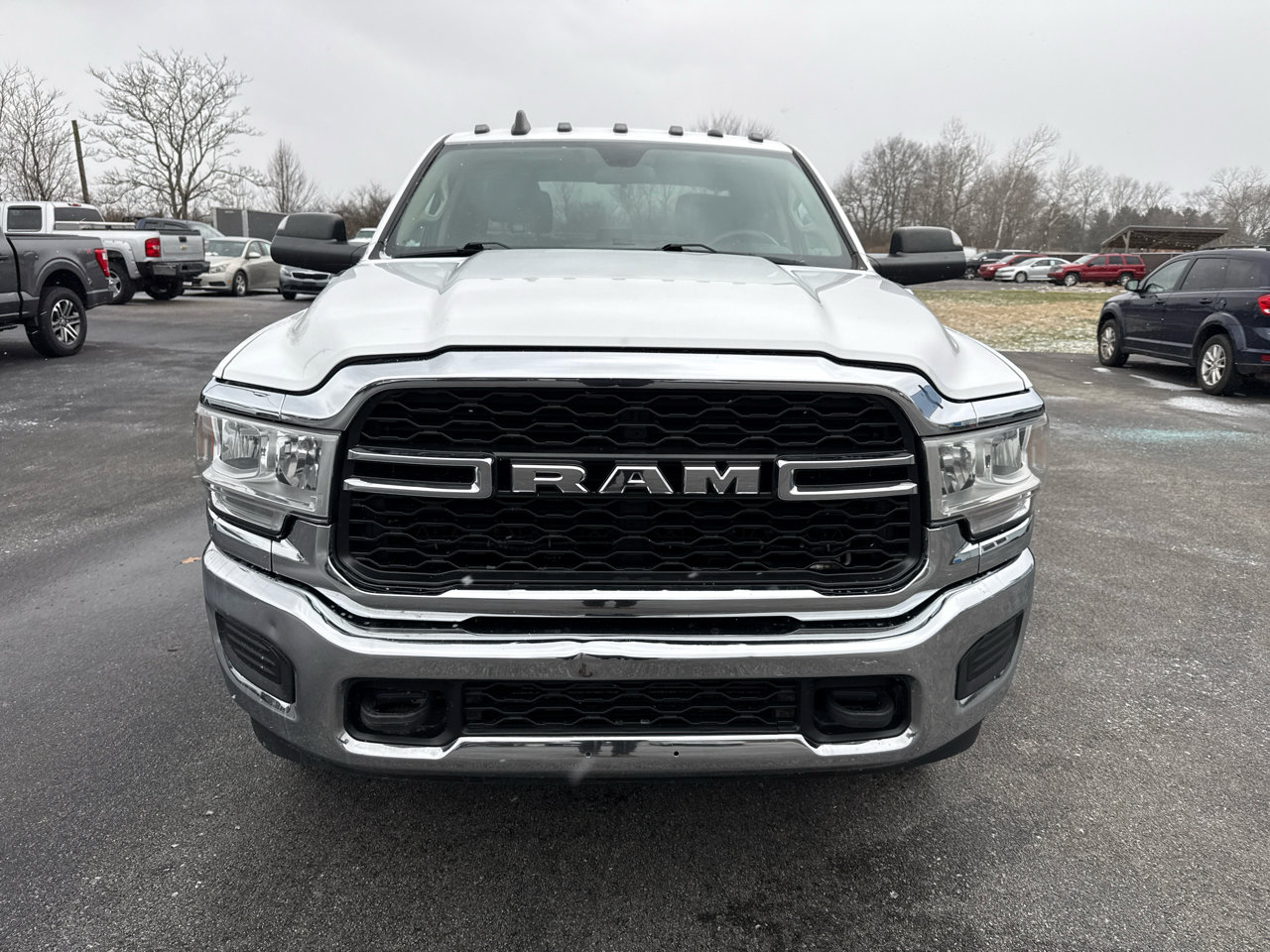 Used 2019 RAM 3500 Tradesman w/ Chrome Appearance Group image 9