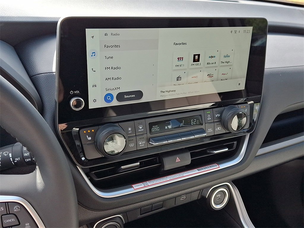 New 2026 Toyota Grand Highlander XLE image 16