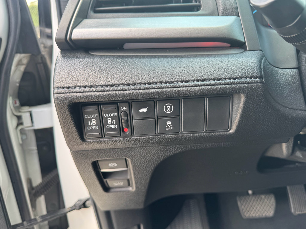 Certified 2023 Honda Odyssey Sport image 13