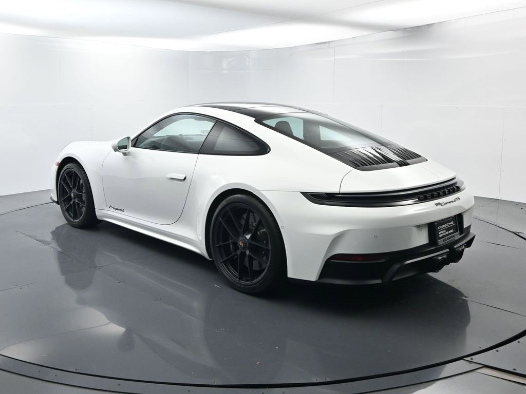 Used 2025 Porsche 911 Carrera 4 GTS image 3