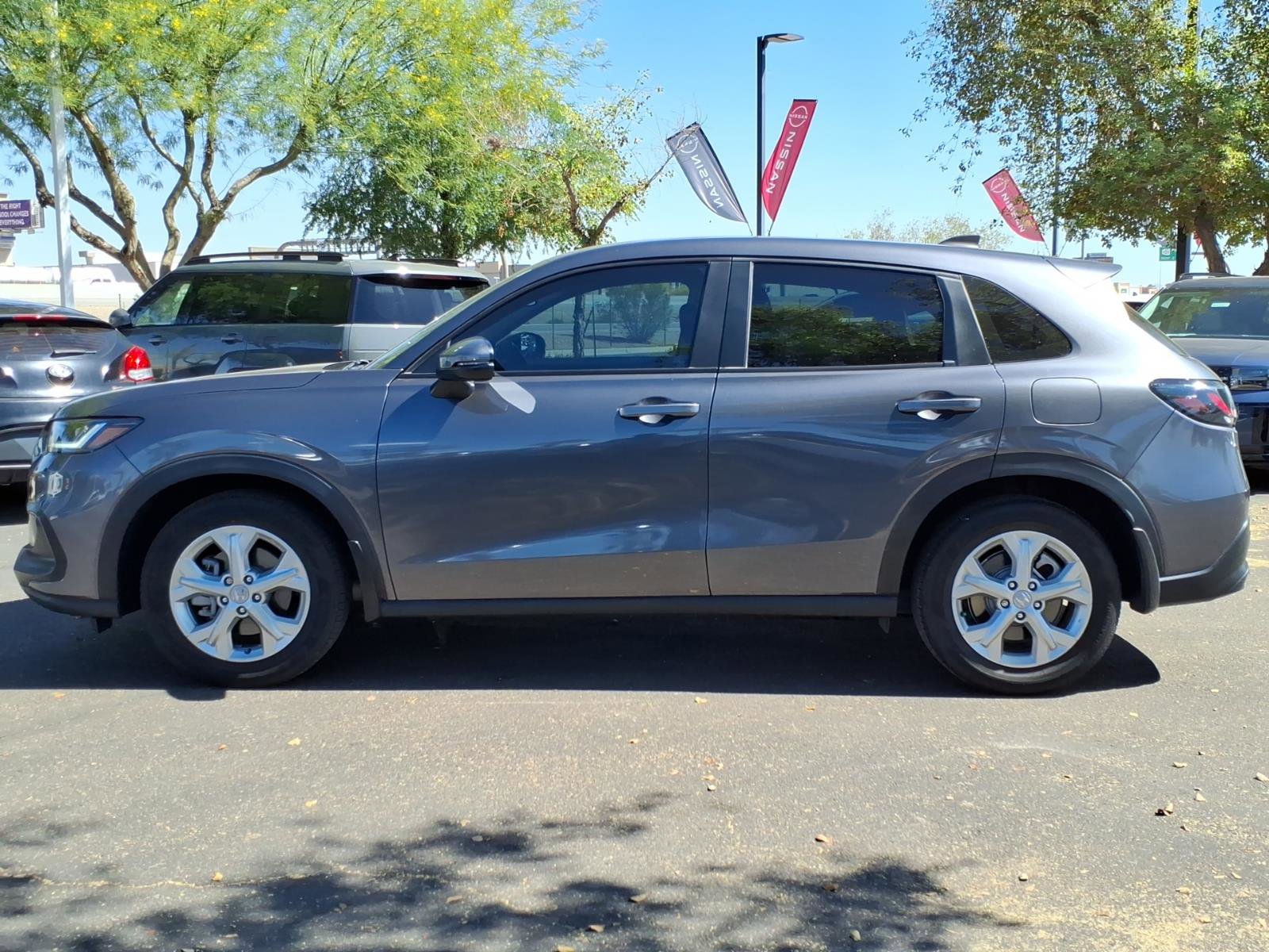 Used 2024 Honda HR-V LX image 2