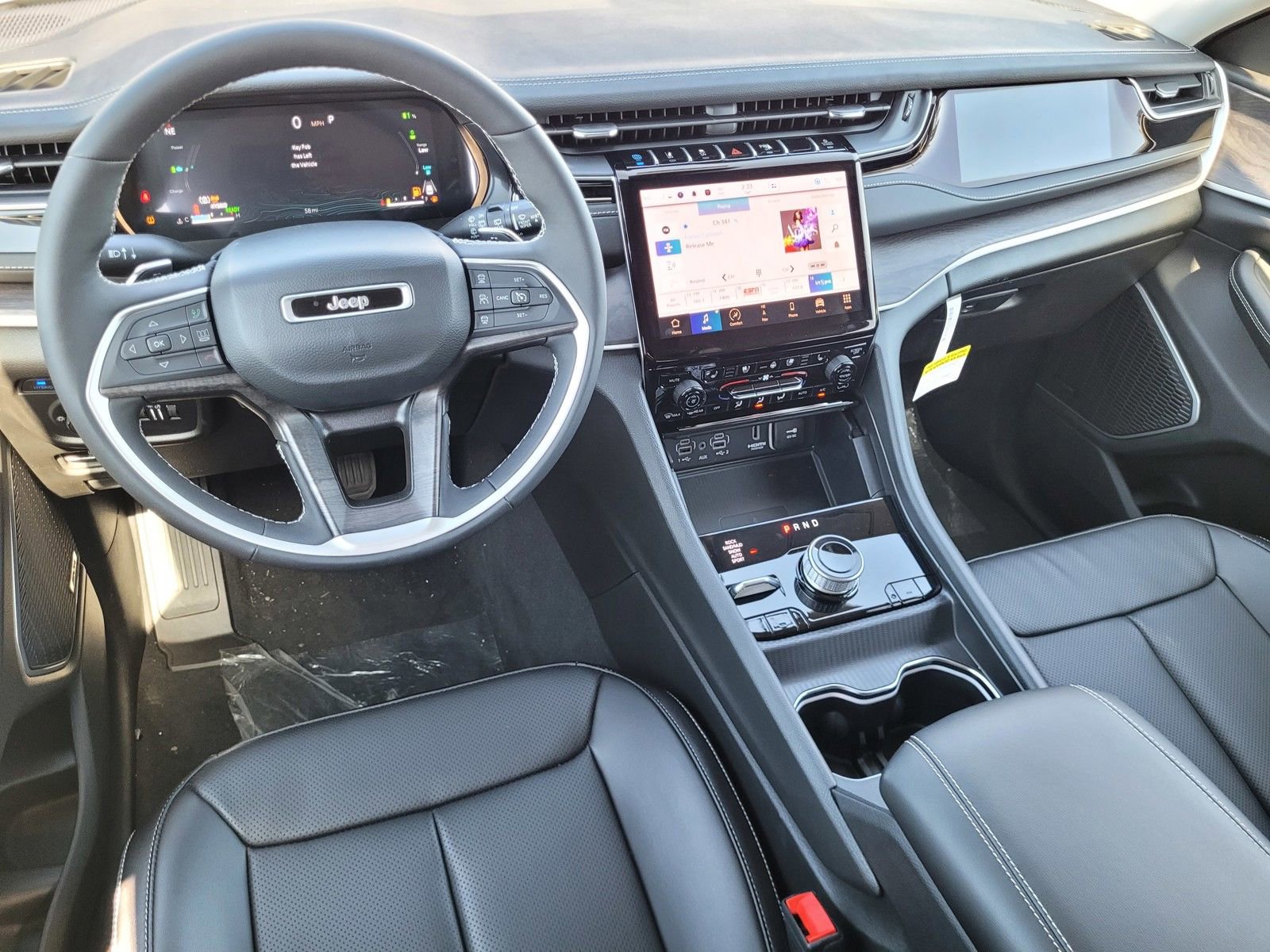 New 2024 Jeep Grand Cherokee Limited 4xe w/ Luxury Tech Group II image 10