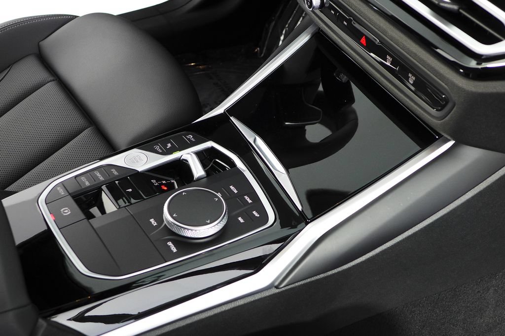 Used 2023 BMW 330i Sedan w/ Premium Package RWD image 15