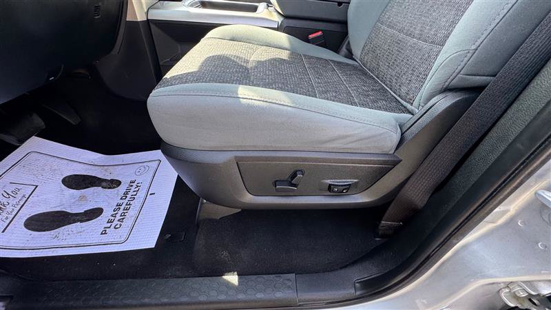 Used 2018 RAM 1500 Big Horn AWD/4WD image 36