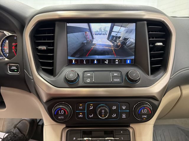 Used 2021 GMC Acadia Denali w/ Denali Ultimate Package AWD/4WD image 17
