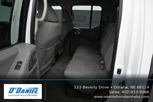 Used 2014 Nissan Frontier SV AWD/4WD image 35