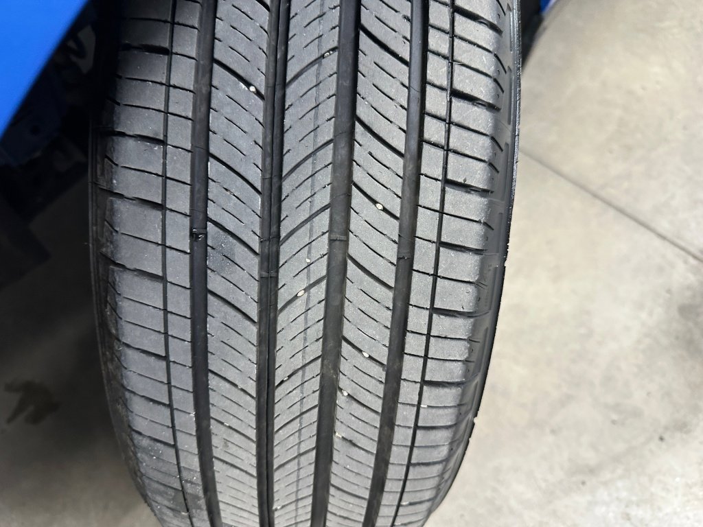 Certified 2024 Chevrolet Equinox LT w/ LPO, Floor Liner Package image 38