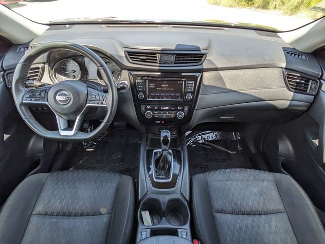 Used 2020 Nissan Rogue SV FWD image 17