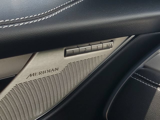 Certified 2026 Jaguar F-PACE R-Dynamic S AWD/4WD image 23