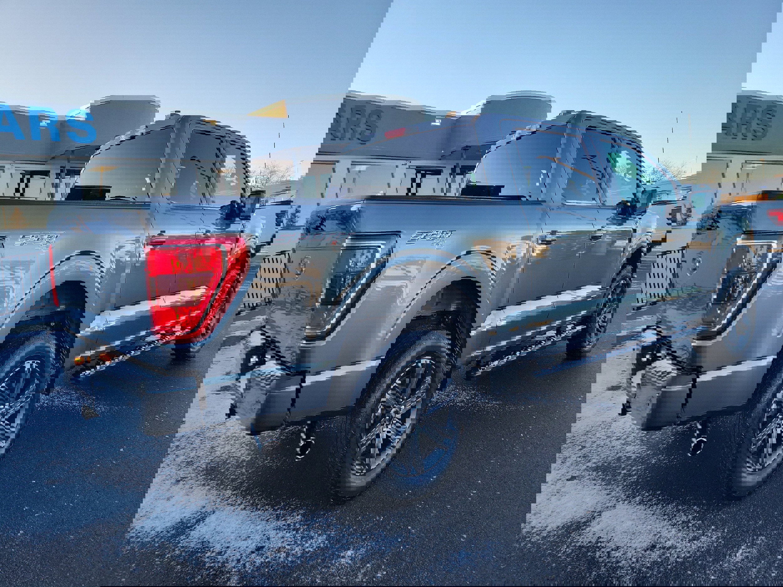 Used 2023 Ford F150 XLT w/ Equipment Group 302A High image 4