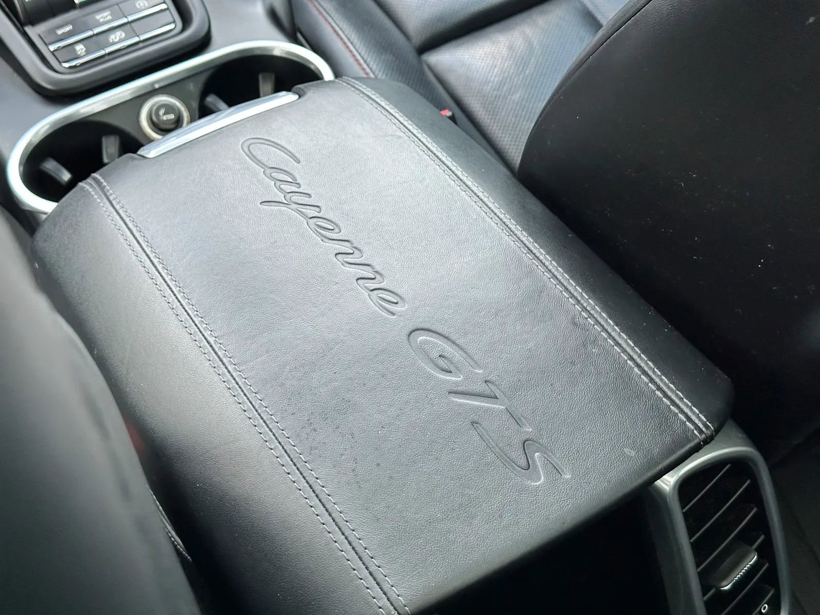 Used 2016 Porsche Cayenne GTS image 23