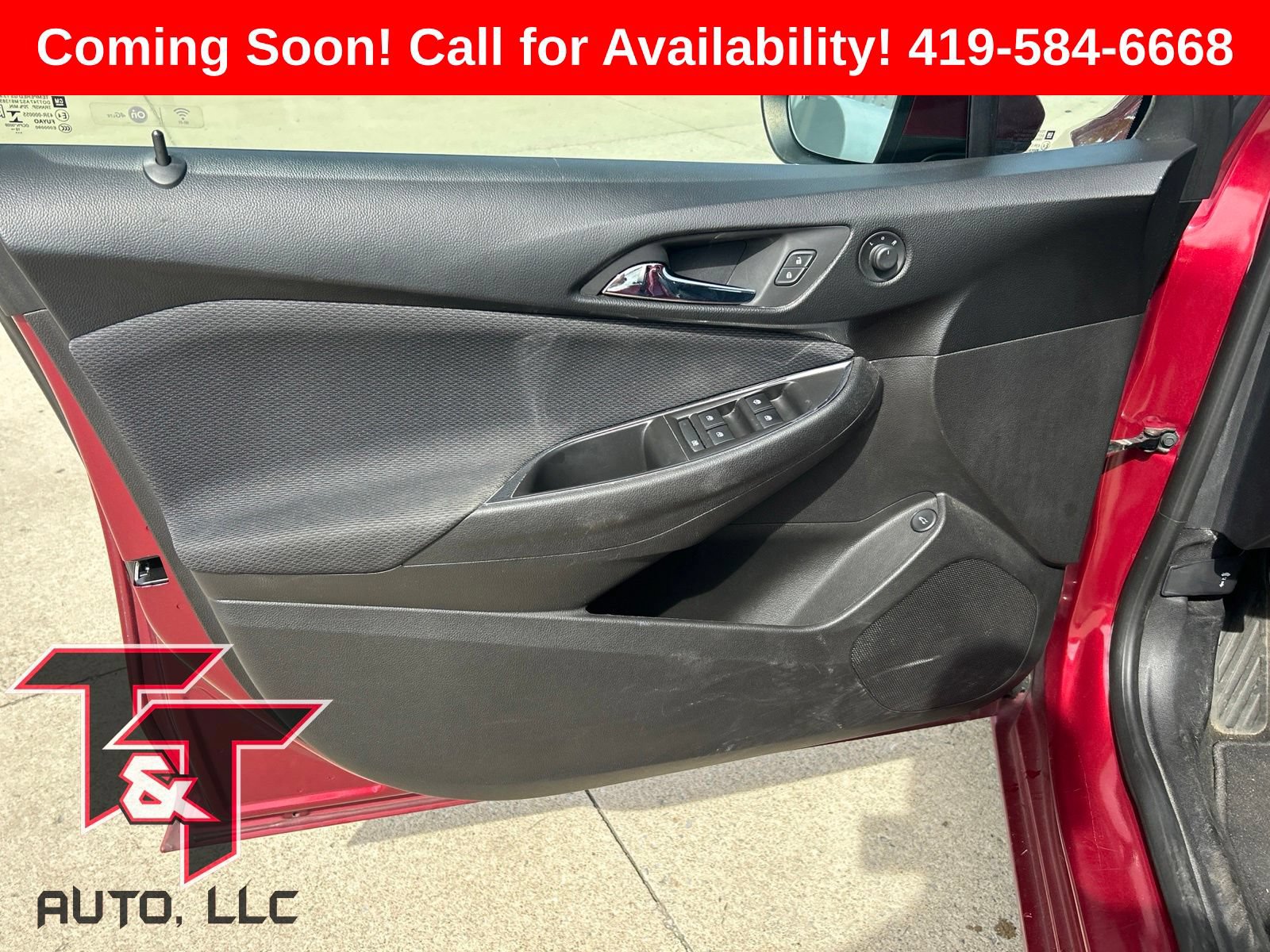Used 2017 Chevrolet Cruze LT w/ Convenience Package FWD image 5