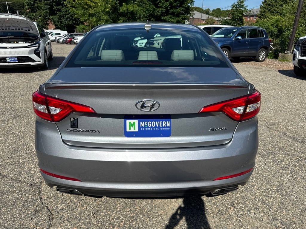Used 2017 Hyundai Sonata Sport w/ Value Edition Package 02 FWD image 5
