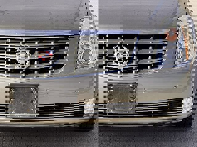 Used 2011 Cadillac DTS Premium w/ Driver Awareness Package image 10