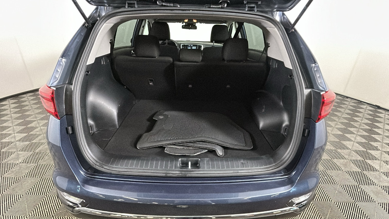 Used 2020 Kia Sportage LX w/ LX Popular Package AWD/4WD image 32