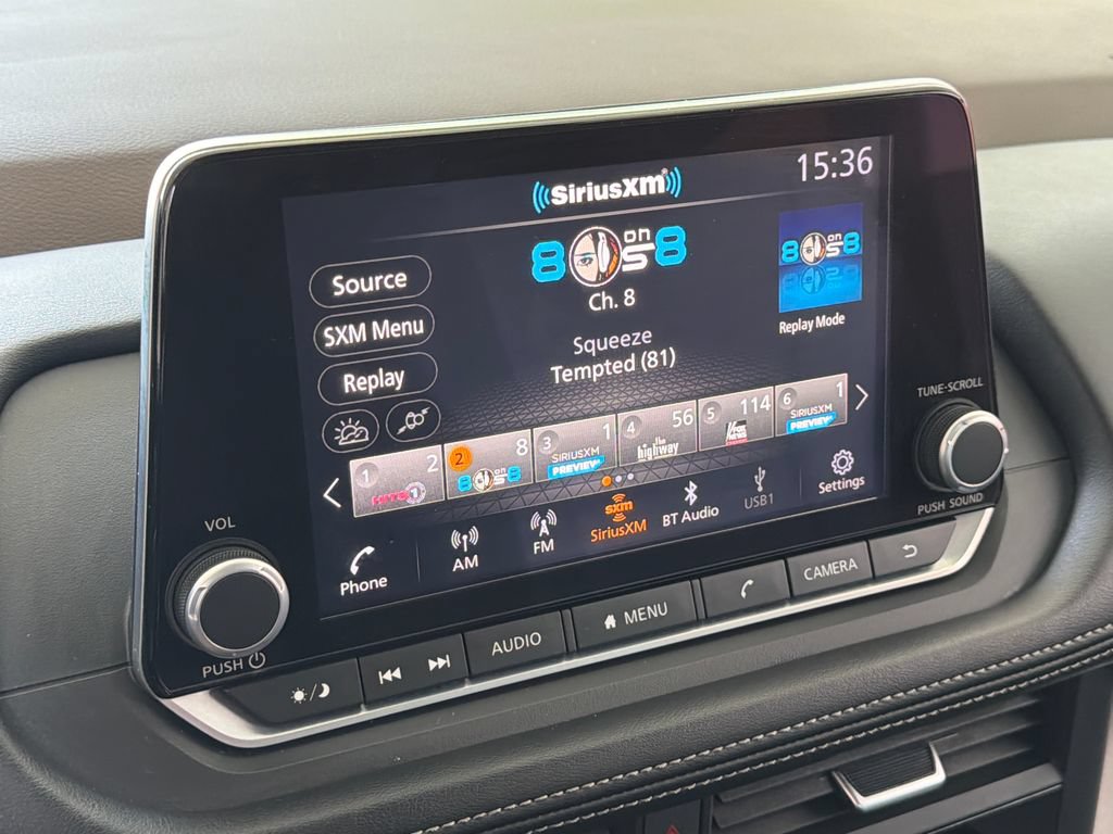 Used 2023 Nissan Rogue SV FWD image 7