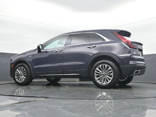 Certified 2025 Cadillac XT4 Premium Luxury FWD image 44