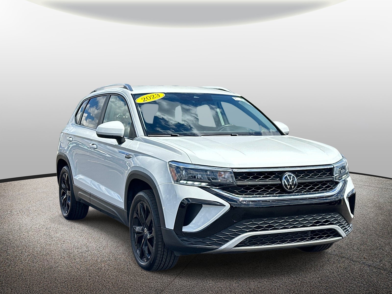 Used 2023 Volkswagen Taos SE w/ Black Wheel Package AWD/4WD image 6