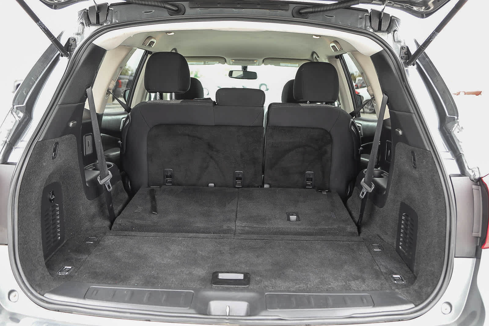 Used 2019 Nissan Pathfinder SV FWD image 25