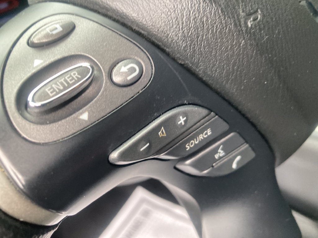 Used 2017 Nissan Pathfinder S AWD/4WD image 39