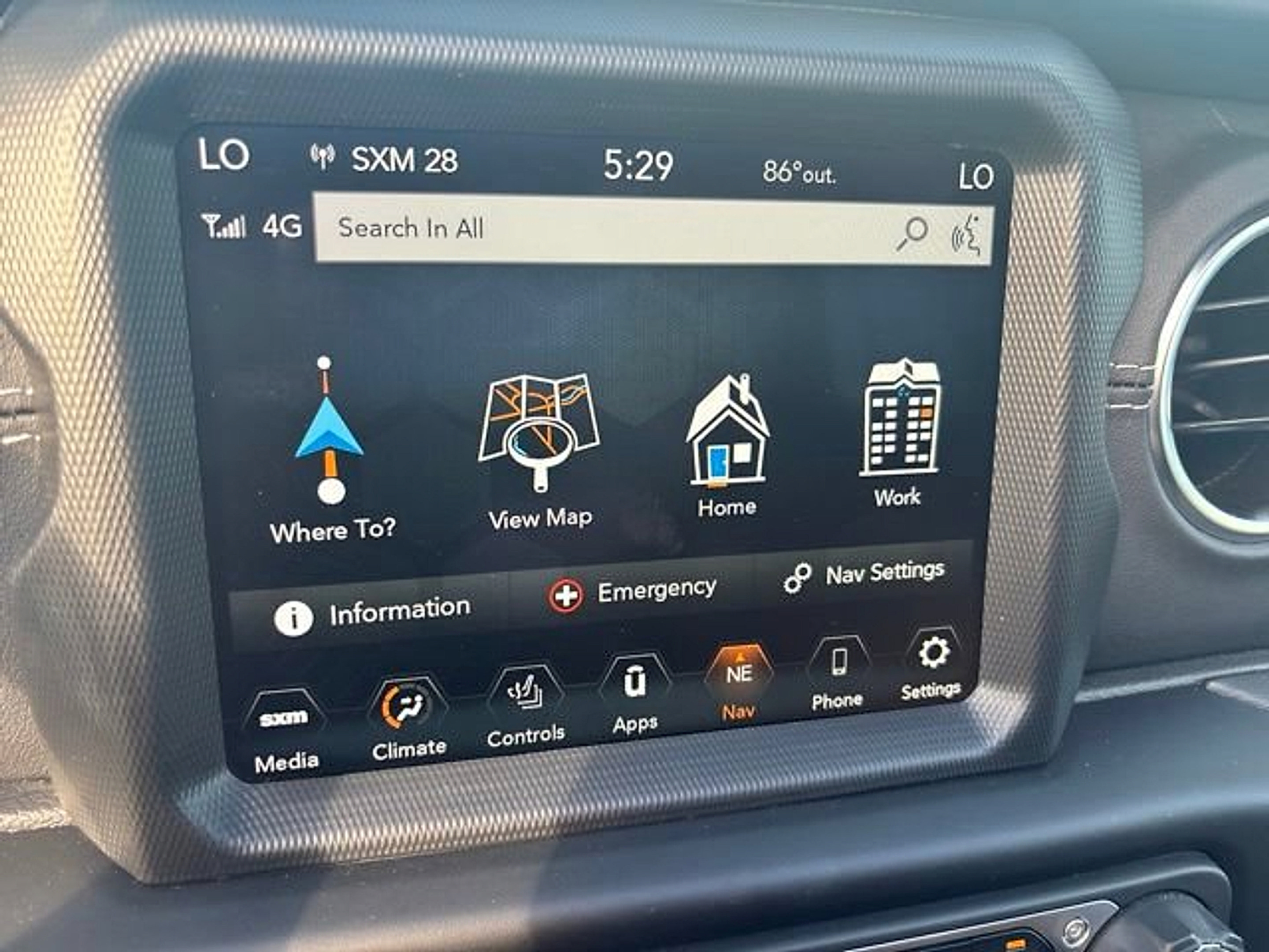 Used 2023 Jeep Wrangler Unlimited Sahara w/ LED Lighting Group AWD/4WD image 18