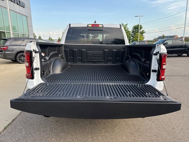 New 2026 RAM 1500 4x4 Crew Cab image 8