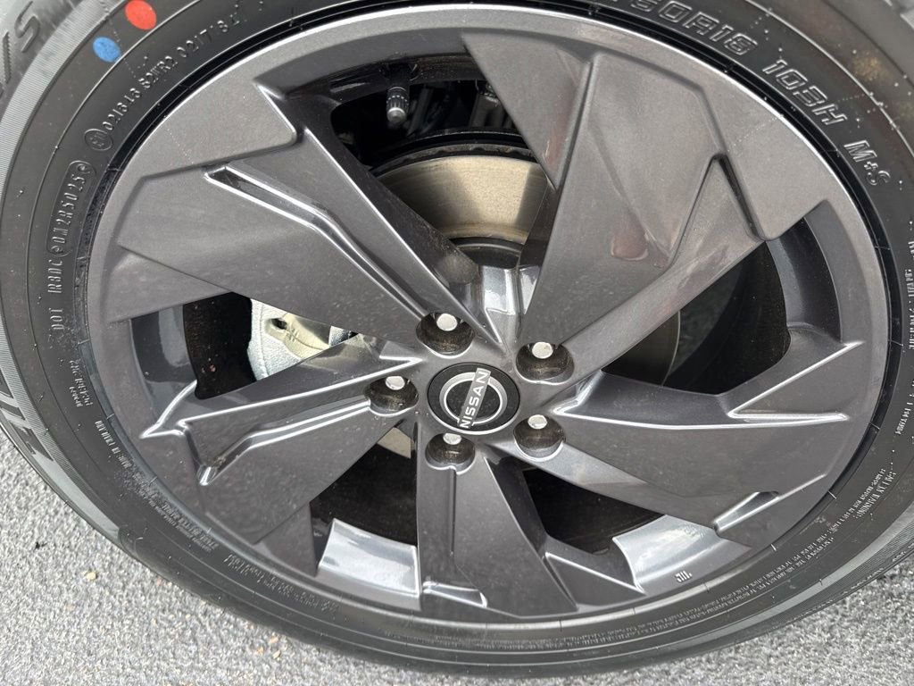 New 2026 Nissan Rogue SV FWD image 9