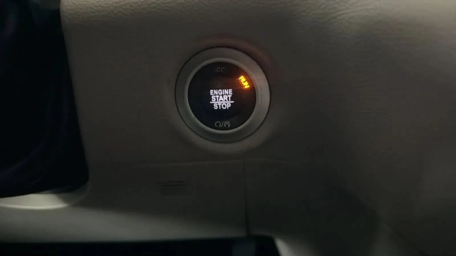 Used 2019 Chrysler Pacifica Touring-L FWD image 15