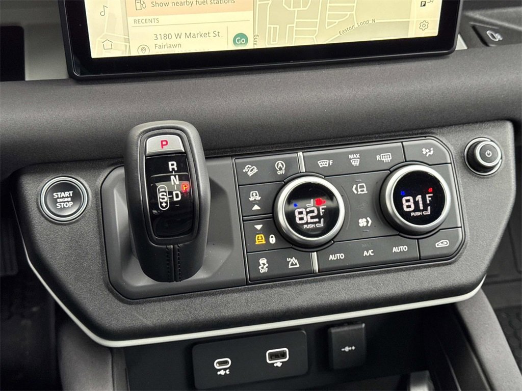 Used 2023 Land Rover Defender 110 S image 23