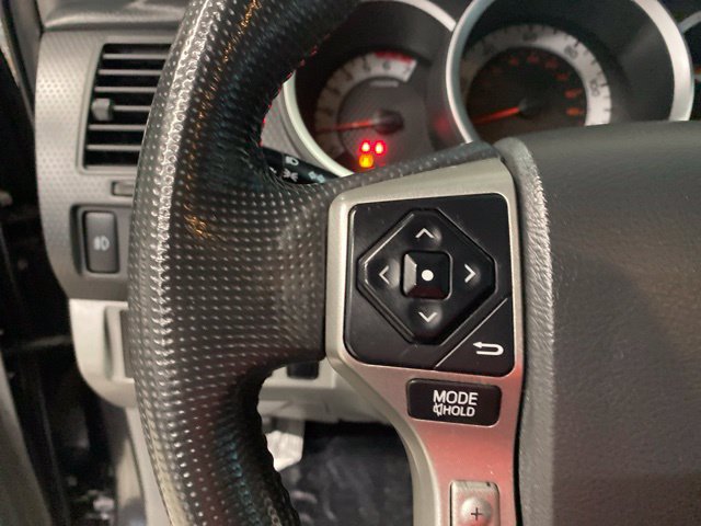 Used 2014 Toyota Tacoma 4x4 Double Cab w/ TRD Off-Road Package image 15
