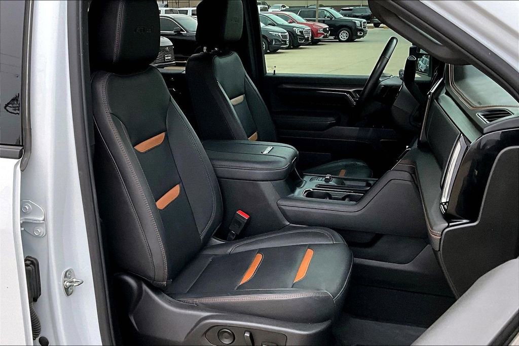 Used 2024 GMC Sierra 2500 AT4 w/ AT4 Premium Plus Package image 10