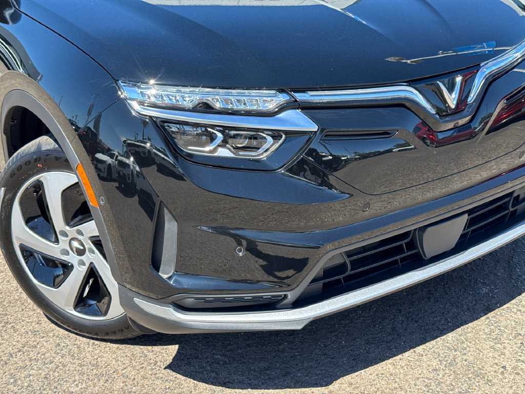 New 2027 VinFast VF 8 Eco AWD/4WD image 6