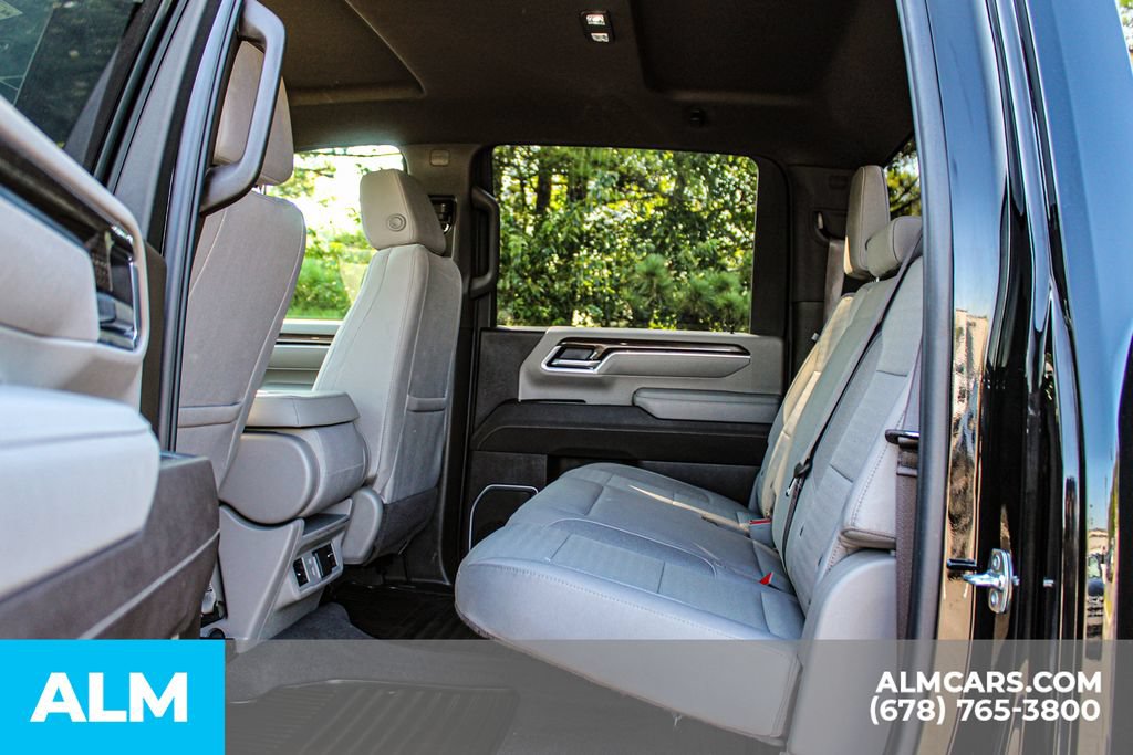 Used 2025 Chevrolet Silverado 3500 LT w/ Safety Package AWD/4WD image 17