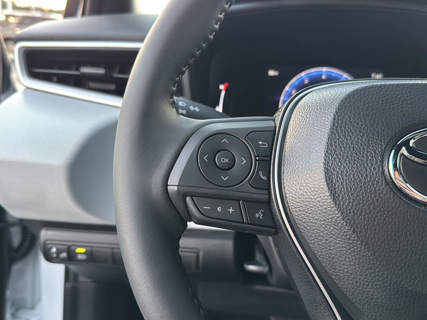 New 2026 Toyota Corolla SE image 18