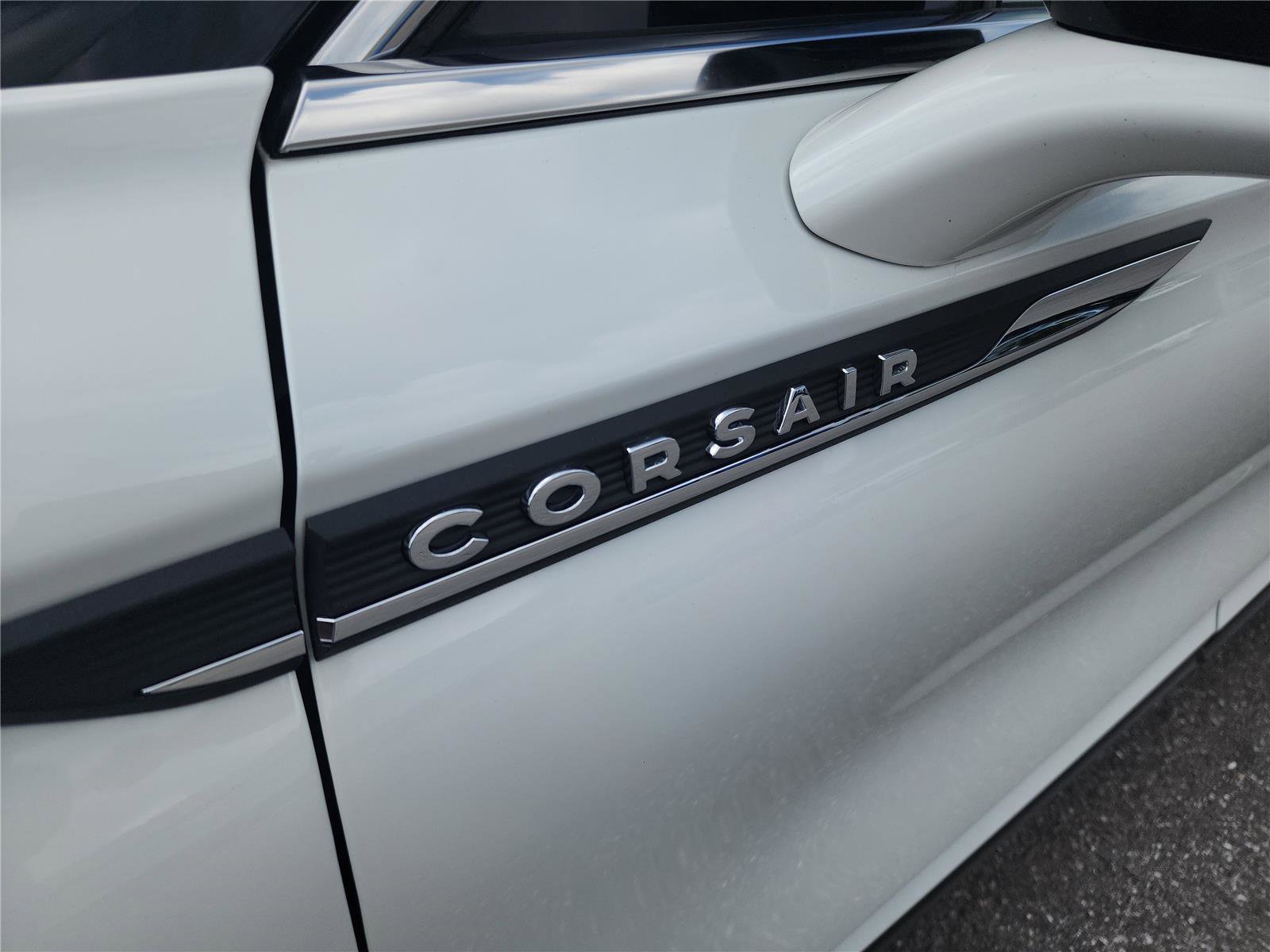 Used 2023 Lincoln Corsair Reserve image 10