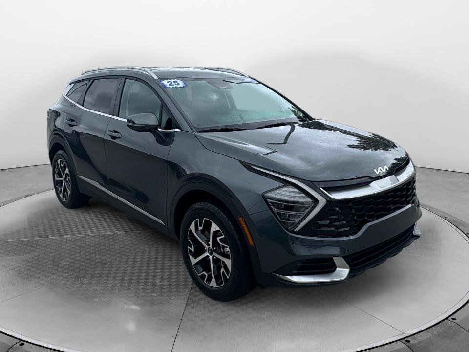 Used 2025 Kia Sportage EX AWD/4WD image 1