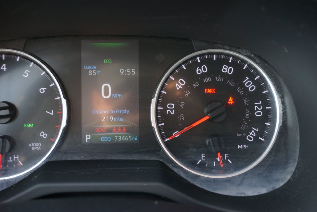 Used 2022 Toyota RAV4 LE w/ Carpet Mat Package (TMS) FWD image 24