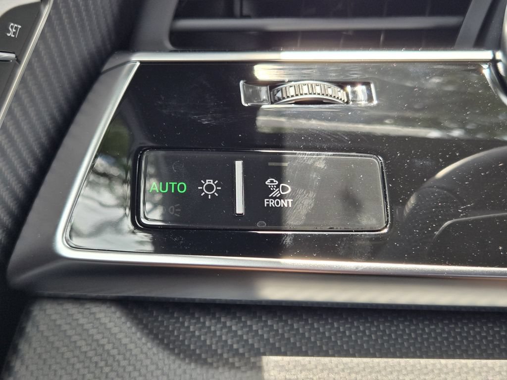 New 2026 Audi SQ8 Premium Plus AWD/4WD image 26