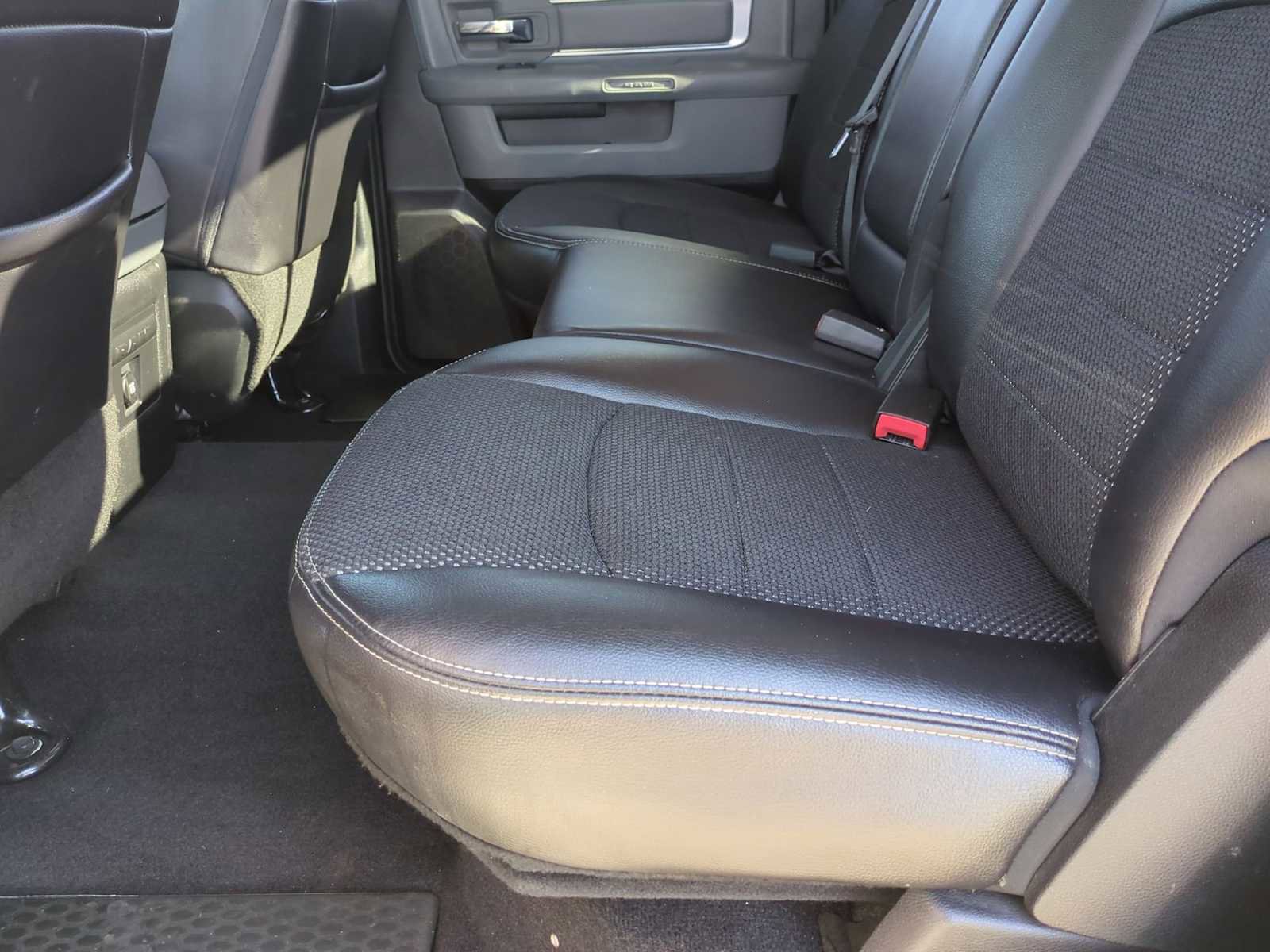 Used 2018 RAM 1500 Lone Star image 23