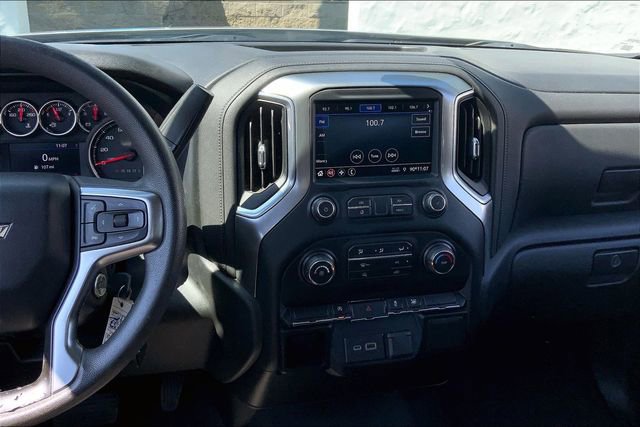 Used 2020 Chevrolet Silverado 1500 LT AWD/4WD image 6