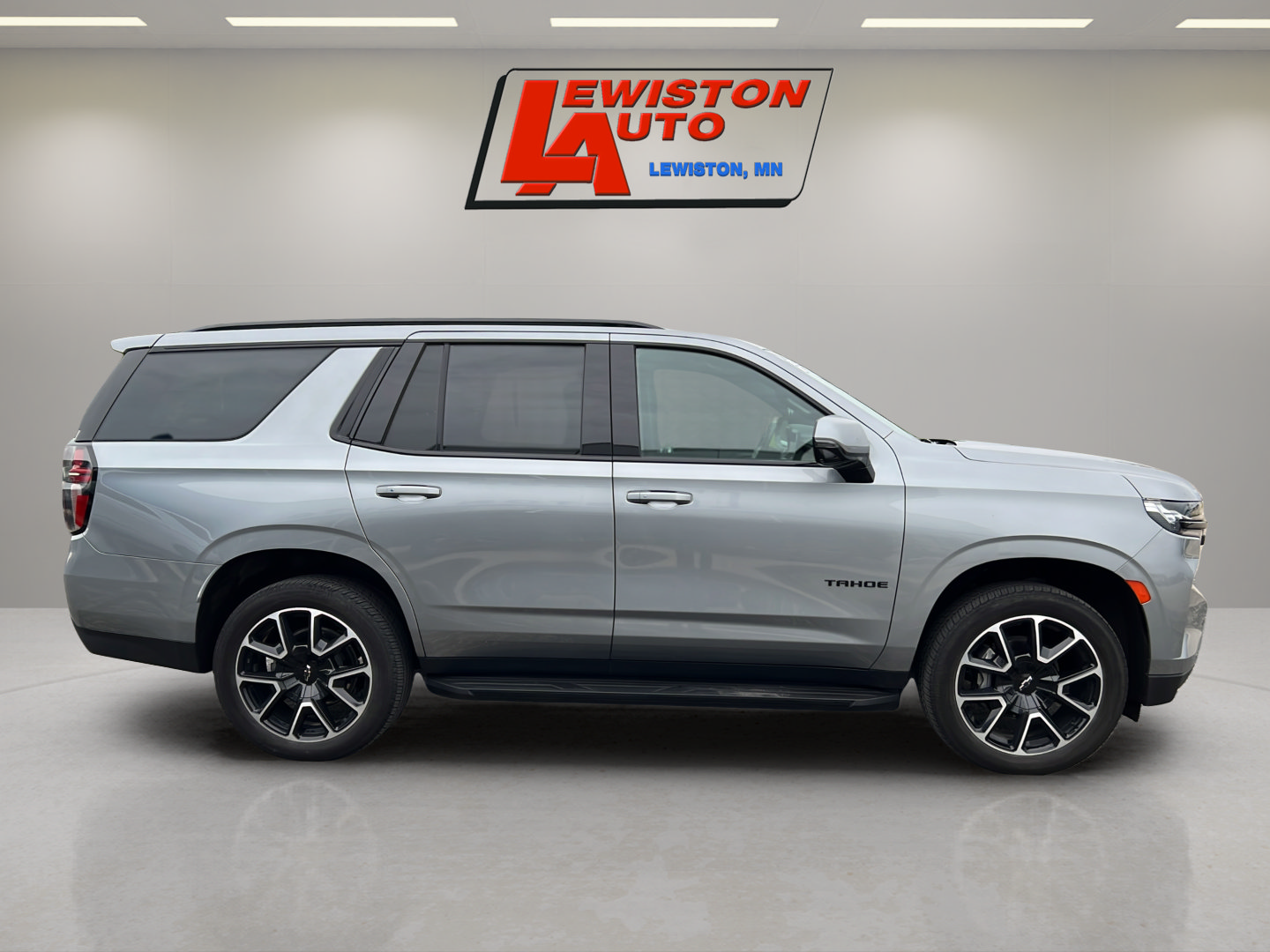 Certified 2023 Chevrolet Tahoe RST w/ Luxury Package AWD/4WD image 13