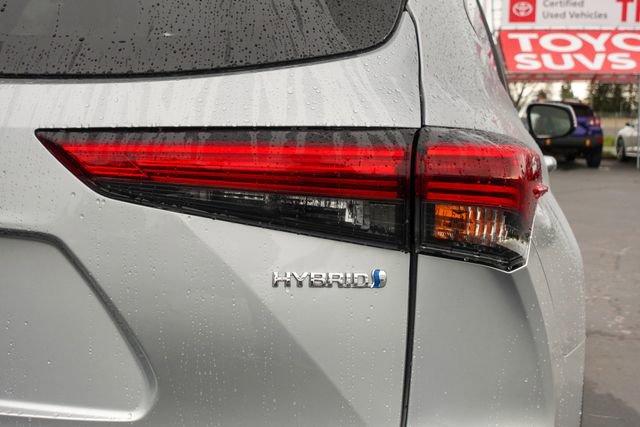 Certified 2023 Toyota Highlander XLE image 34