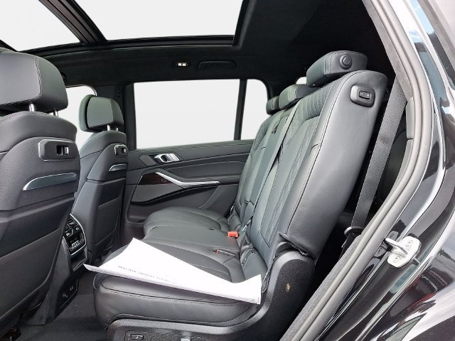 New 2027 BMW X7 M60i AWD/4WD image 9
