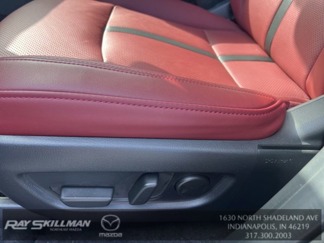 Certified 2025 MAZDA CX-70 Plug-In Hybrid w/ Premium Plus image 21