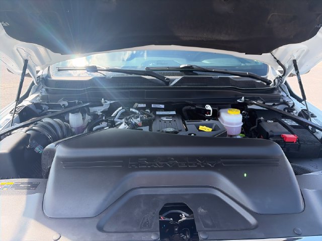 Used 2026 RAM 2500 Laramie AWD/4WD image 21