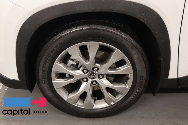 Certified 2025 Toyota Grand Highlander AWD image 8