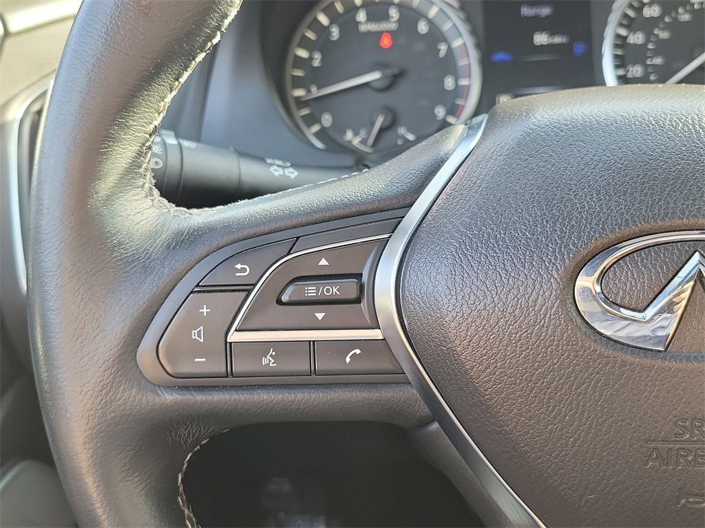 Used 2022 INFINITI Q60 3.0t Luxe w/ Essential Package image 5