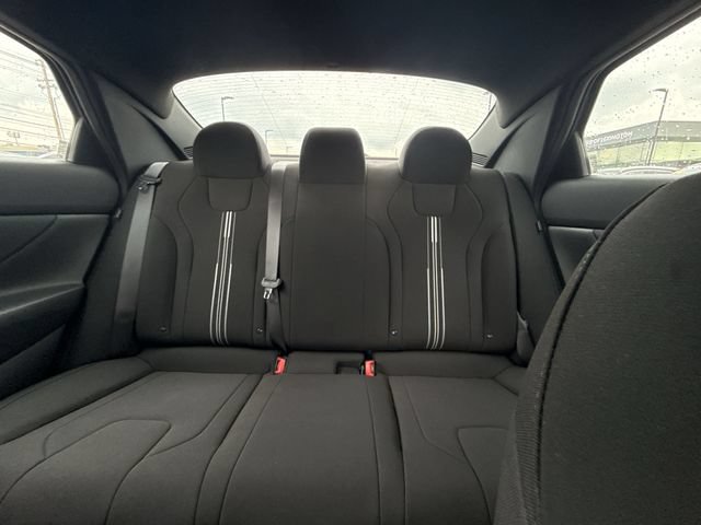 Certified 2025 Hyundai Elantra Sport FWD image 21